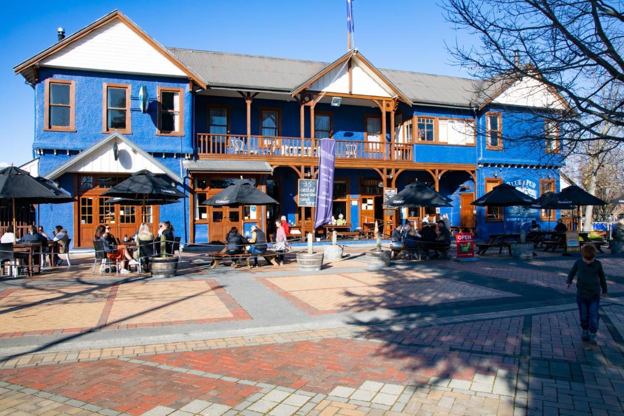 The Blue Pub