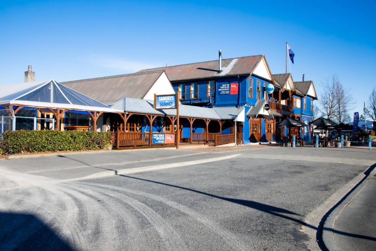 Inn The Blue Pub
