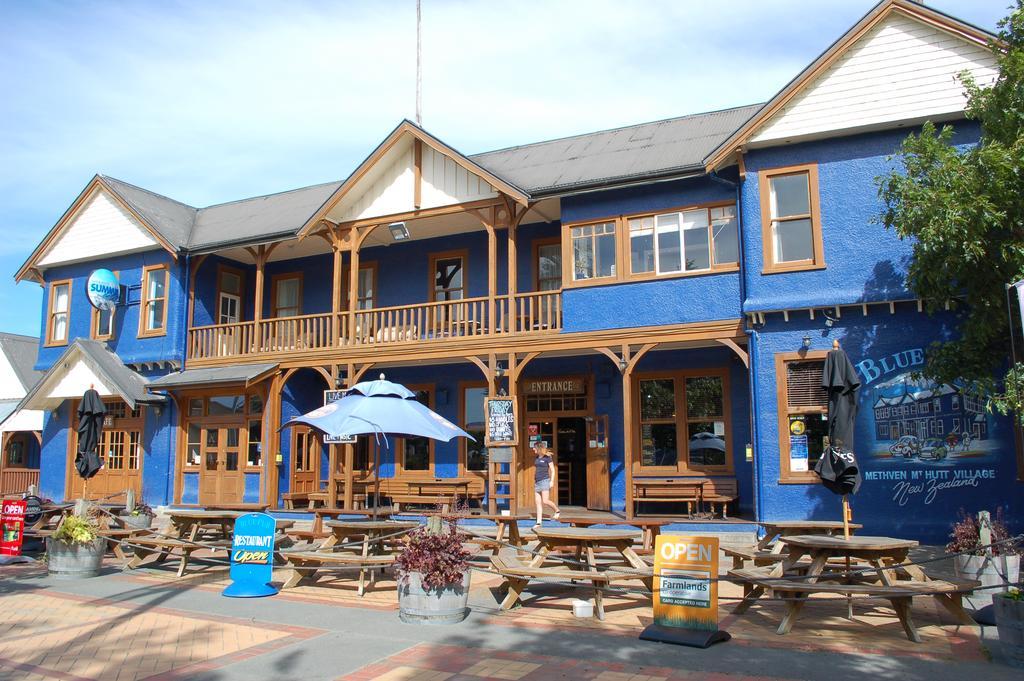 The Blue Pub 2*