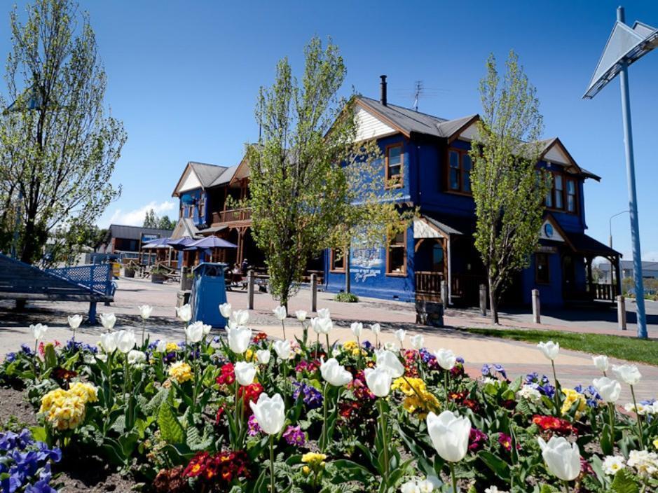 The Blue Pub 2*