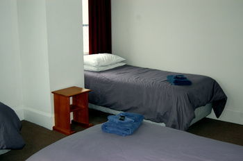 The Blue Pub Inn 2*